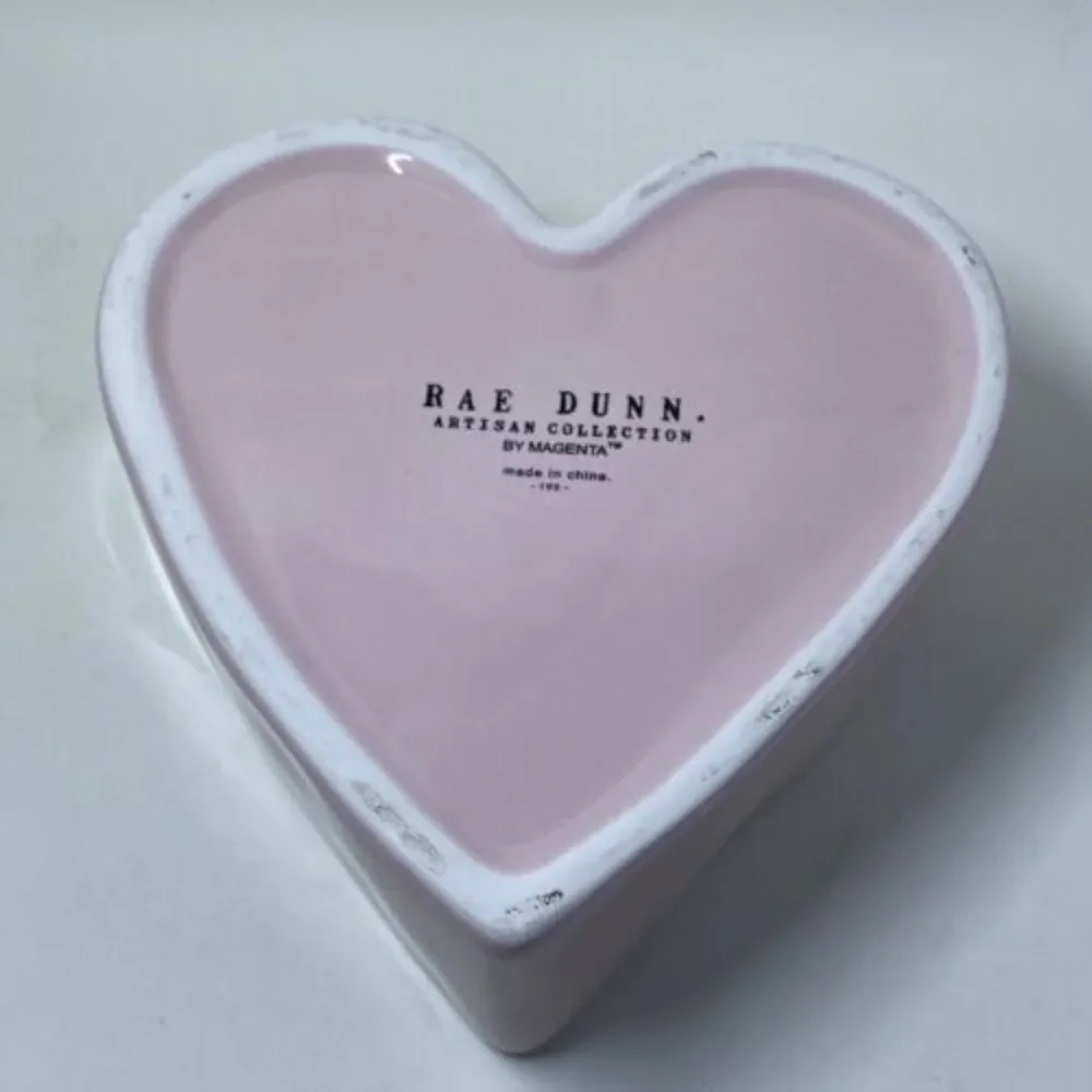 RAE Dunn HELLO PRETTY Ceramic Heart Shaped Box PINK- READ